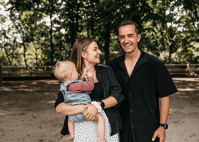 Katharina und Philipp freuen sich mit Tochter Romy auf das ERZperiment Katharina und Philipp freuen sich mit Tochter Romy auf das ERZperiment